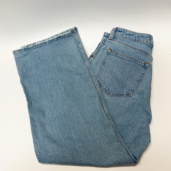 Abercrombie & Fitch 90’s Relaxed High Rise Curve Love Light Wash Denim Jeans - Picture 4 of 4